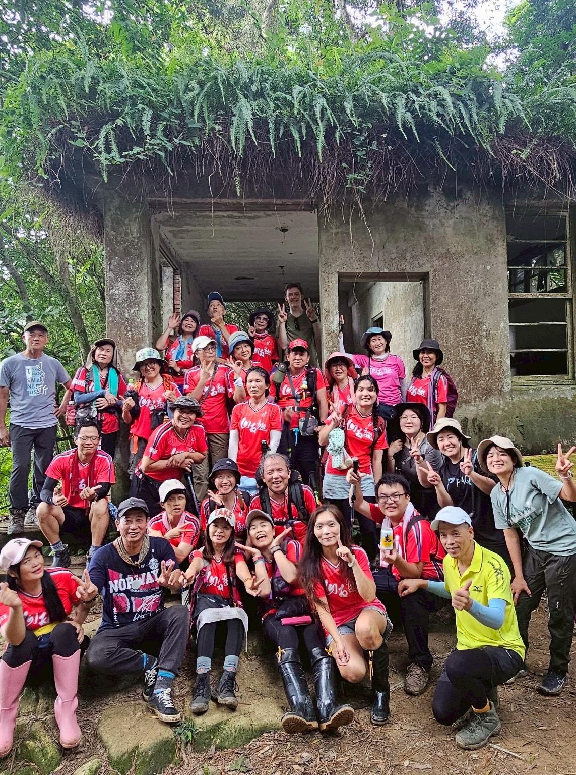 Henry Tushek spends the summer abroad in Taiwan